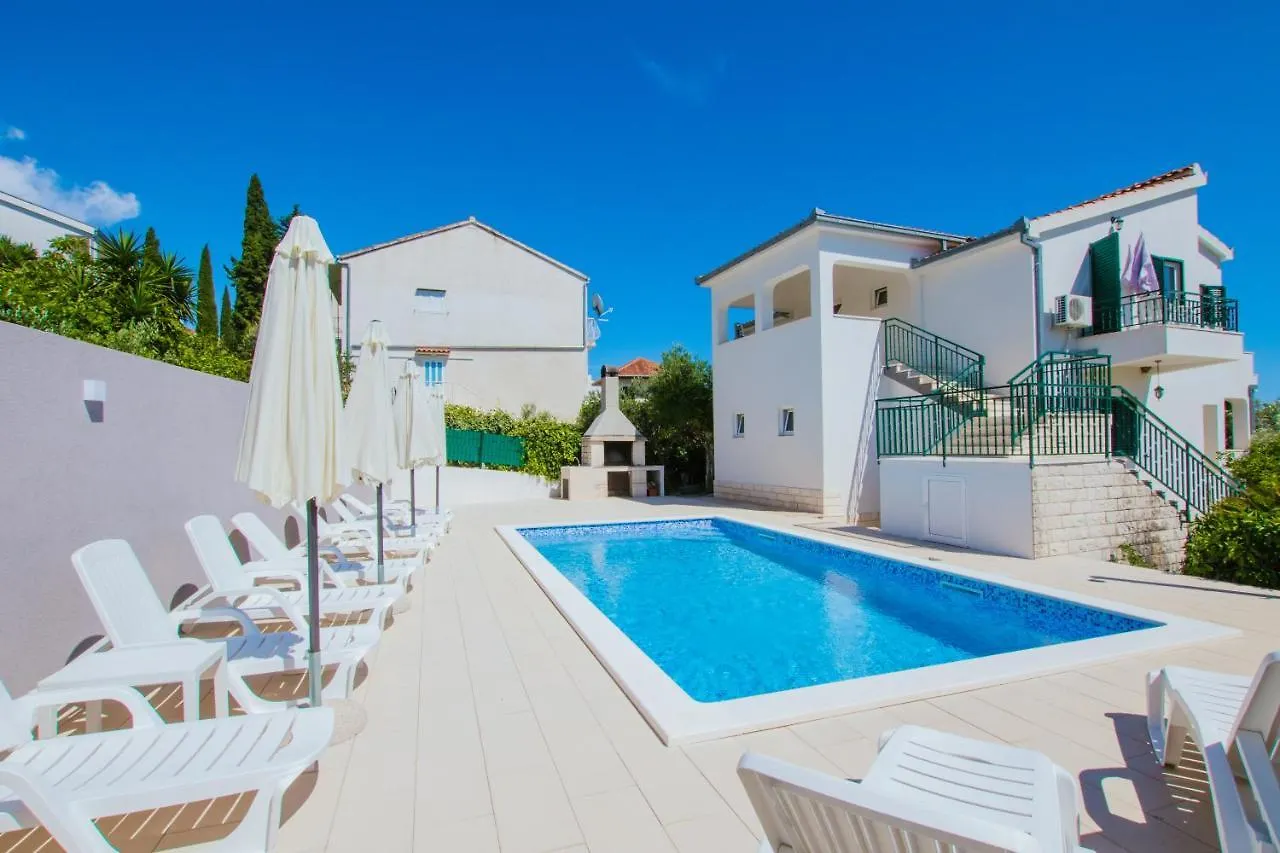 Apartments M Seget Vranjica 0*,  Croatia